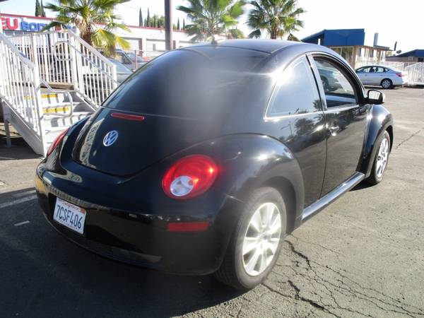 2010 Volkswagen New Beetle - NEW TIRES - LEATHER AND HEATED SEATS -... for sale in Sacramento , CA – photo 3