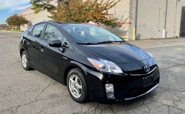 2010 Toyota Prius IV Hatchback 4D - cars & trucks - by owner -... for sale in Arlington, District Of Columbia – photo 8