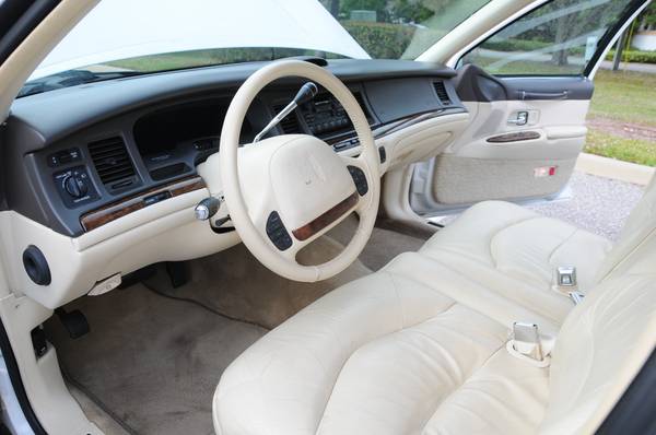 Lincoln Town Car Signature Series for sale in Sarasota, FL – photo 14