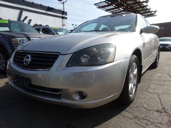 2005 Nissan Altima SL*128,000 miles*Bose*Heated leather*Dual exhaust* for sale in West Allis, WI – photo 3