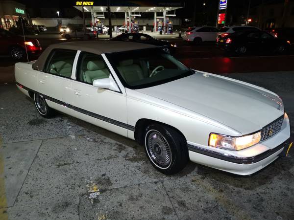 beautiful 1995 4.9 cadillac deville 38 thousand original miles !!!!! for sale in Brooklyn, NY – photo 4
