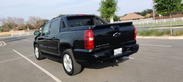 2008 Chevy Avalanche LT for sale in McAllen, TX – photo 3