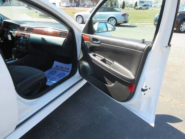 2009 Chevrolet Impala LS, 3.5L V6, 29 MPG HWY for sale in Lapeer, MI – photo 12