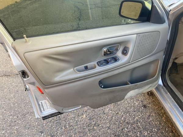 1998 Volvo V70 - Ice Cold A/C & Hot Heat - cars & trucks - by dealer... for sale in Fort Collins, WY – photo 11