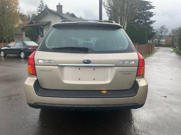 2009 Subaru Outback * Leather * 1 owner - cars & trucks - by dealer... for sale in Oregon City, OR – photo 4