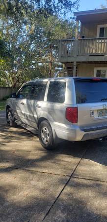 2005 Honda Pilot AWD 3rd row seating! - cars & trucks - by owner -... for sale in Tallahassee, FL – photo 6