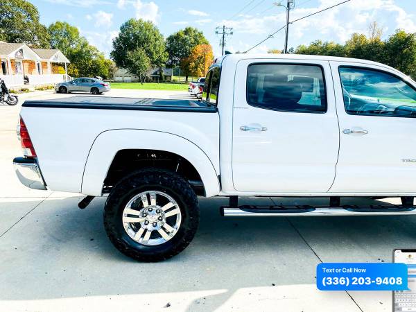 2015 Toyota Tacoma 4WD Double Cab V6 AT (Natl) - cars & trucks - by... for sale in King, NC – photo 8