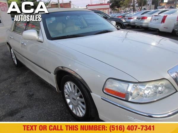 2005 Lincoln Town Car 4dr Sdn Signature Limited ***Guaranteed... for sale in Lynbrook, NY – photo 12