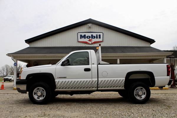 2005 CHEVY SILVERADO 2500HD LOW MILES XTRA CLEAN 8 BED - cars & for sale in Flint, MI – photo 2