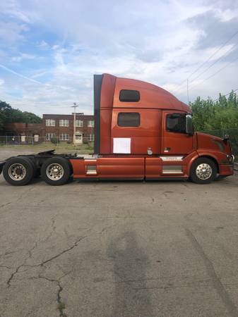 2015 15 Volvo VNL64T780 Sleeper D 13 Semi Truck for sale in Rochester, PA – photo 6