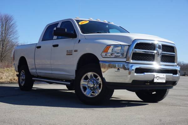 2016 RAM 2500 4WD Crew Cab 149 Tradesman - - by dealer for sale in Greenville, OH – photo 3