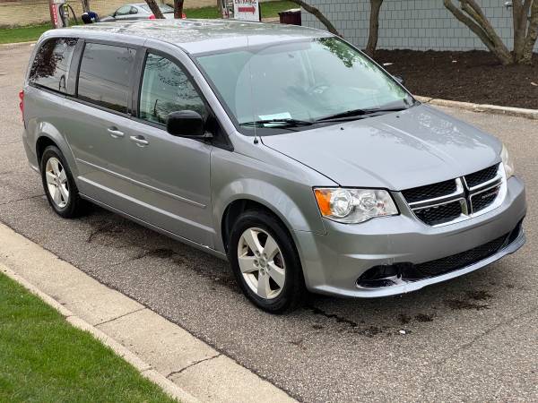 2013 DODGE GRAND CARAVAN WITH 3 Row - - by dealer for sale in Jeffers, MN – photo 3