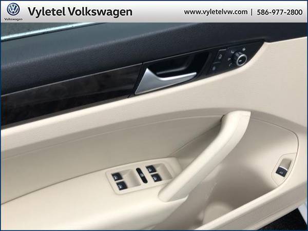 2014 Volkswagen Passat sedan 4dr Sdn 2.0L DSG TDI SEL Premium -... for sale in Sterling Heights, MI – photo 15