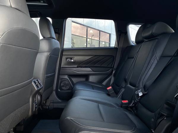 2020 Mitsubishi Outlander PHEV 4x4 4WD Electric GT SUV - cars &... for sale in Milwaukie, WA – photo 14
