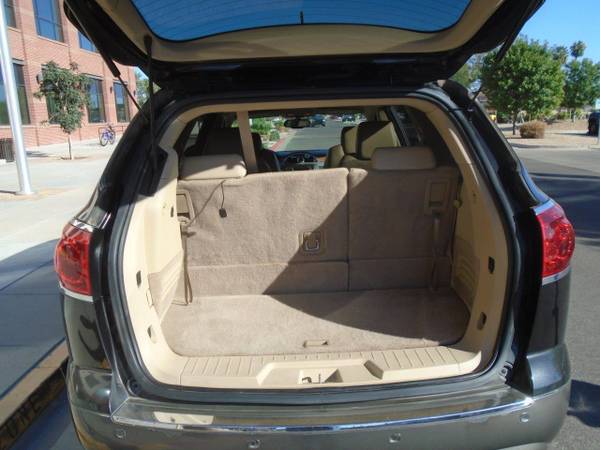 2011 Buick Enclave CXL - Loaded, Very nice for sale in Palo Verde, AZ – photo 19