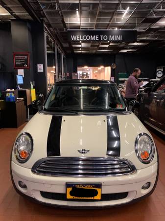 2009 Mini Cooper Hardtop 2Dr Automatic Good Condition for sale in Brooklyn, NY – photo 2