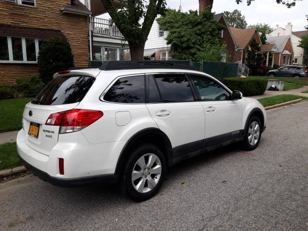 Moving Sale ! Subaru Outback for sale in Fresh Meadows, NY – photo 4
