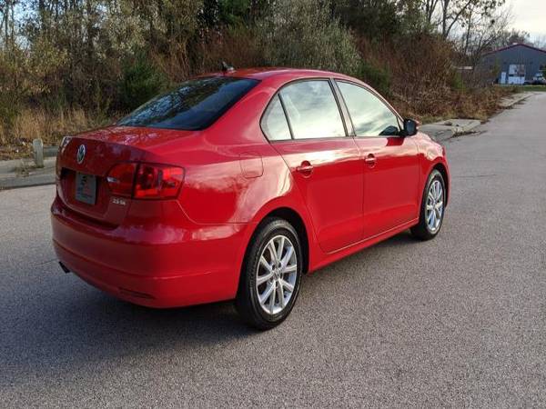 2011 Volkswagen Jetta SE PZEV - cars & trucks - by dealer - vehicle... for sale in Griswold, CT – photo 5