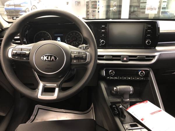 2021 Kia K5 LX - - by dealer - vehicle automotive sale for sale in Waipahu, HI – photo 9