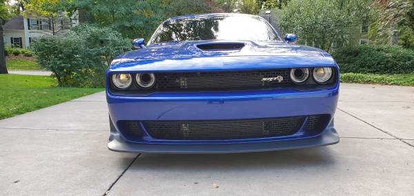 2018 Dodge Challenger Hellcat SRT Widebody Like New - cars & trucks... for sale in South Bend, IN – photo 15