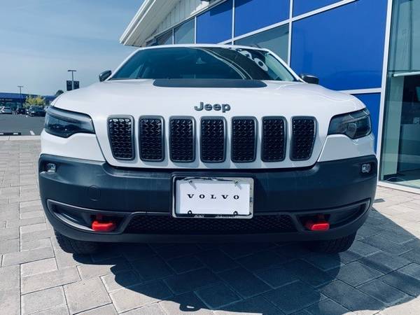 2019 Jeep Cherokee 4x4 4WD Trailhawk SUV - - by dealer for sale in Bend, OR – photo 2