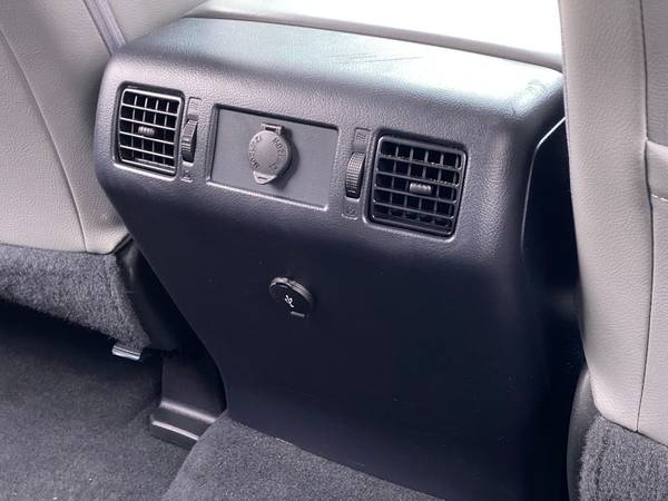 2017 Toyota Tundra CrewMax Limited Pickup 4D 5 1/2 ft pickup White -... for sale in Cambridge, MA – photo 20