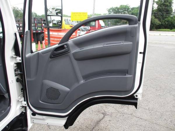 2014 Isuzu NPR 23 FOOT BOX TRUCK ** SIDE DOOR ** LIFTGATE - cars &... for sale in South Amboy, PA – photo 20