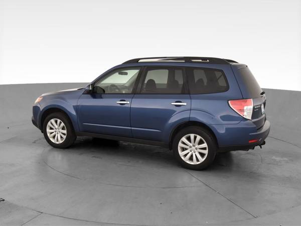 2012 Subaru Forester 2.5X Premium Sport Utility 4D hatchback Blue -... for sale in Bakersfield, CA – photo 6