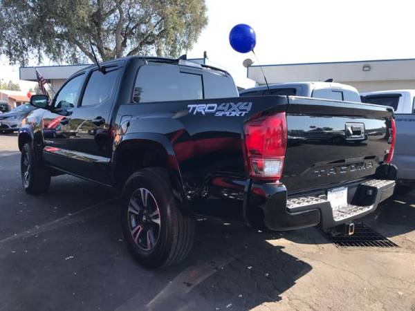 2017 Toyota Tacoma TRD Sport Double Cab 5 Bed V6 4x4 AT (Natl) -... for sale in Atascadero, CA – photo 4