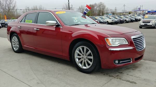 LEATHER 2012 Chrysler 300 4dr Sdn V6 Limited RWD for sale in Chesaning, MI – photo 2
