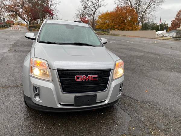 2013 GMC Terrain AWD 4dr SLE w/SLE-2 -EASY FINANCING AVAILABLE -... for sale in Bridgeport, CT – photo 6