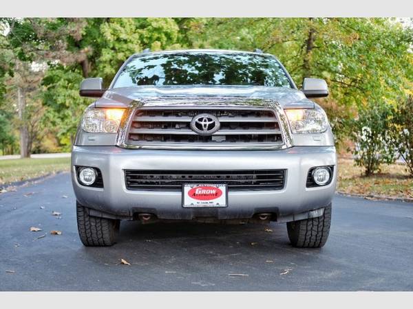 2010 TOYOTA SEQUOIA SR5 - cars & trucks - by dealer - vehicle... for sale in Saint Louis, MO – photo 2