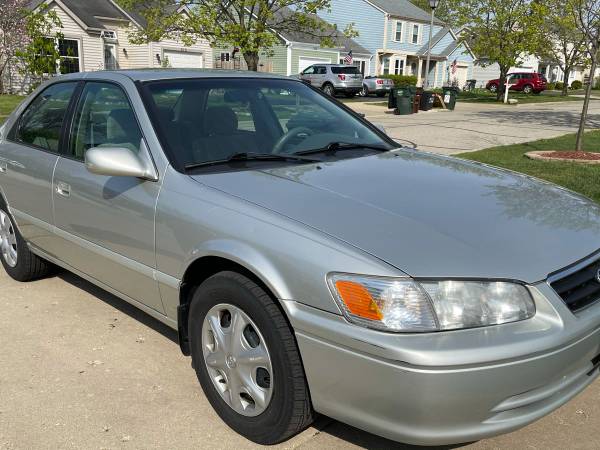 Toyota Camry 2001 (4 cylinders) SUPER CLEAN - - by for sale in Vernon Hills, IL – photo 10
