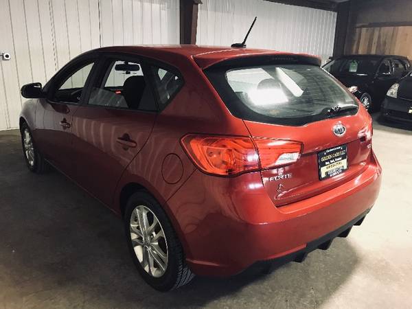 2011 Kia Forte 5-Door EX - cars & trucks - by dealer - vehicle... for sale in Madison, WI – photo 7