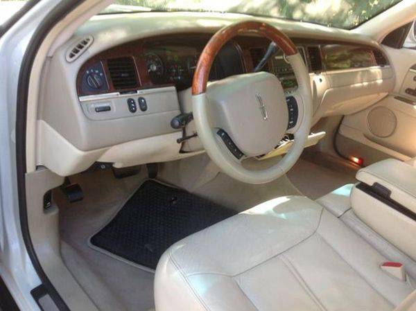 2007 Lincoln Town Car Signature Limited 4dr Sedan Fast Easy Credit App for sale in Atascadero, CA – photo 9