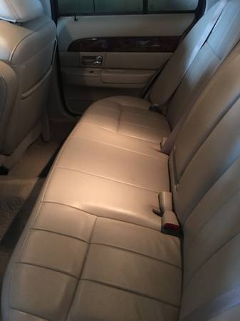 2010 Mercury Grand Marquis LS 118,000 miles - cars & trucks - by... for sale in Aitkin, MN – photo 4