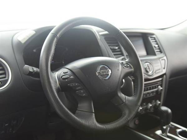 2015 Nissan Pathfinder SL Sport Utility 4D suv Black - FINANCE ONLINE for sale in Worcester, MA – photo 2