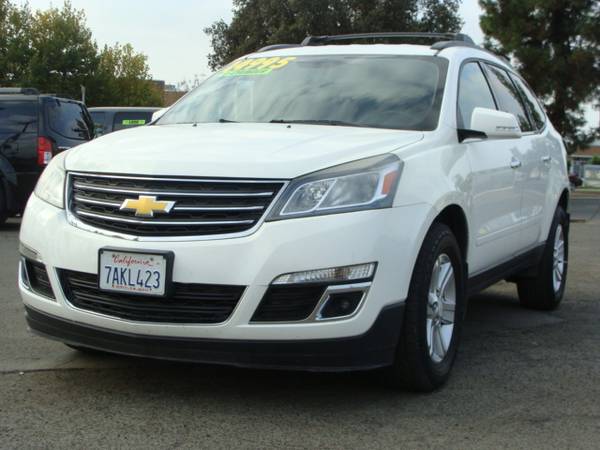 2013 CHEVROLET TRAVERSE LT THIRD ROW SEAT V6 3 6 LITER - cars & for sale in Tulare, CA – photo 2