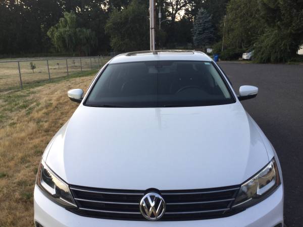 2016 VW Jetta SEL Autobahn Edition lowest mile! - cars & trucks - by... for sale in Portland, OR – photo 4