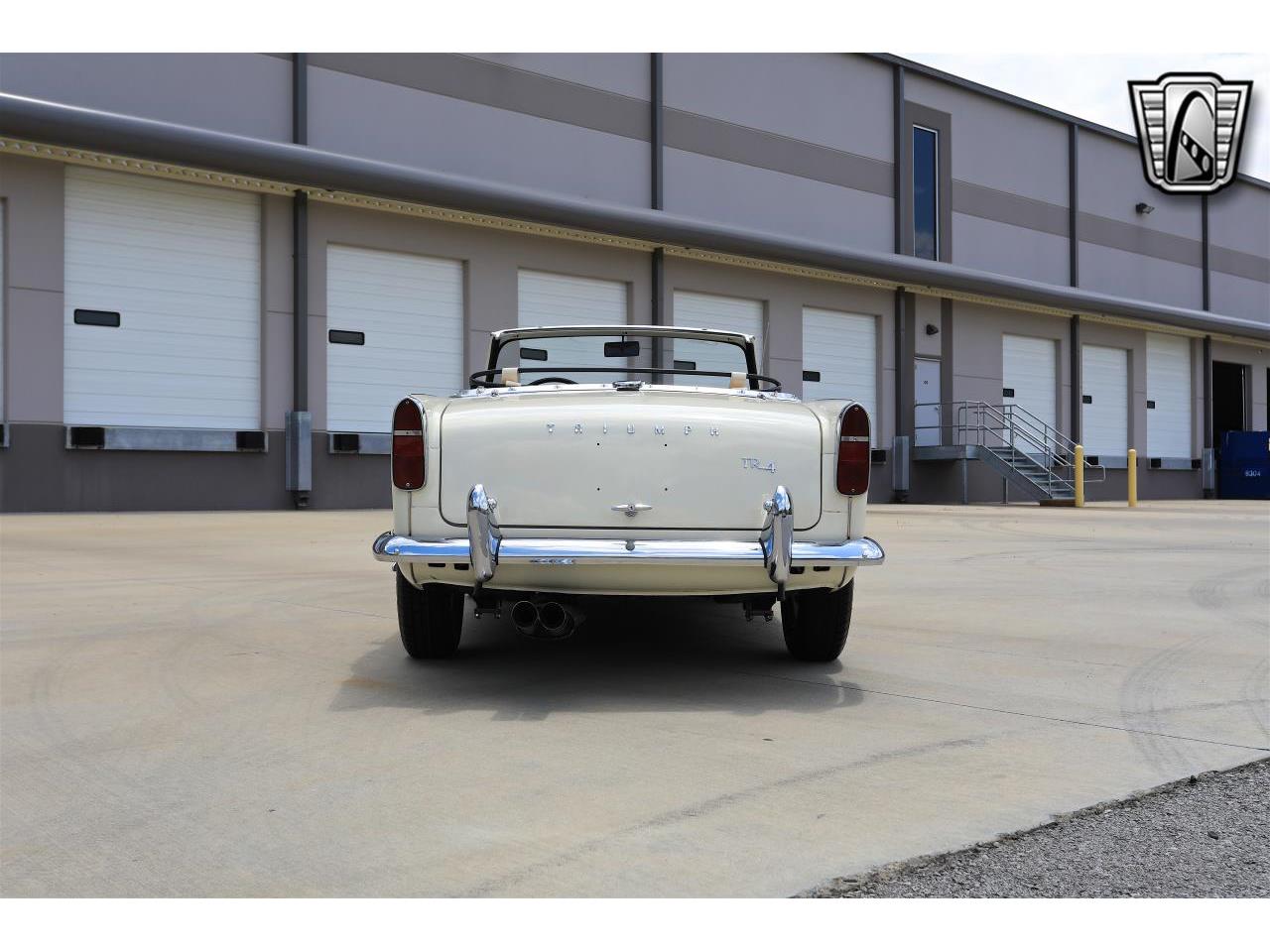 1965 Triumph TR4 for sale in O'Fallon, IL – photo 9