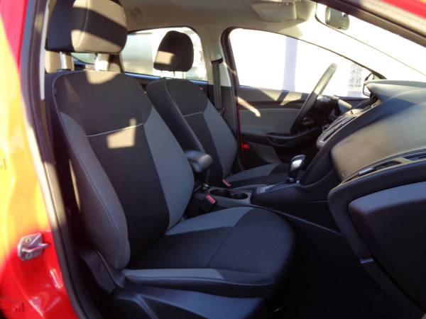 2014 Ford Focus SE Hatchback - FL Car! 36MPG! SYNC! Cruise! 36k Mi! for sale in Pinellas Park, FL – photo 15