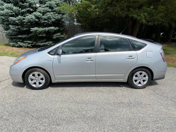 2007 Toyota Prius - cars & trucks - by dealer - vehicle automotive... for sale in dedham, MA – photo 2