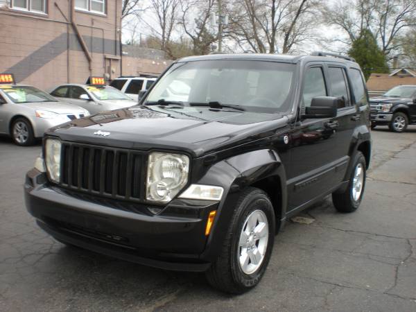 2009 Jeep Liberty Sport 4X4 - - by dealer - vehicle for sale in Roseville, MI – photo 5