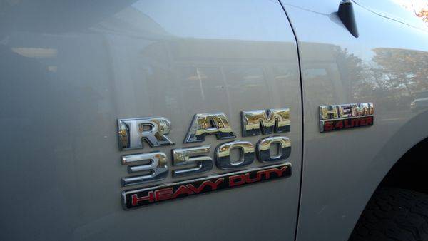 2015 RAM 3500 CREW CAB 1 TON 3500 HEMI 4X4 - Best Deal on 4 Wheels!! for sale in Hooksett, NH – photo 6