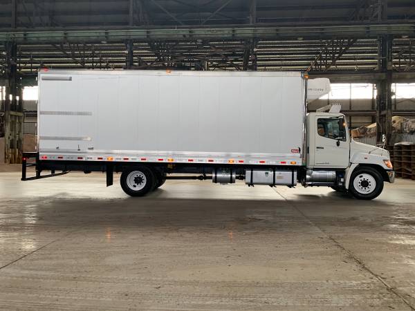 2013 Hino 338 7.6L Turbo Diesel 26ft Reefer Box Truck Pull Out Ramp... for sale in Lebanon, VA – photo 6