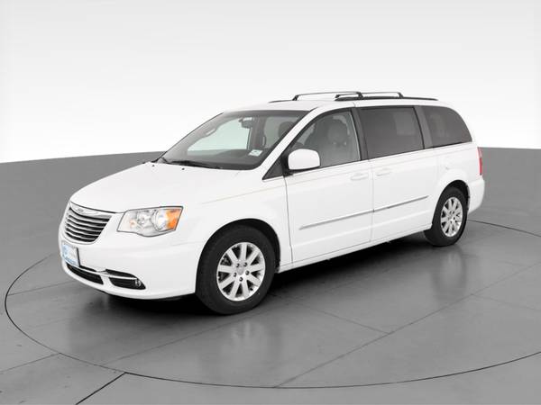 2016 Chrysler Town and Country Touring Minivan 4D van White -... for sale in Houston, TX – photo 3