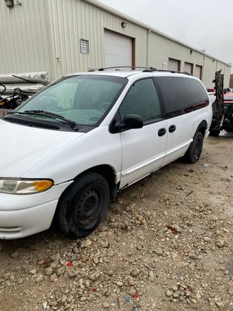 2000 Plymouth Grand Voyager - cars & trucks - by owner - vehicle... for sale in Omaha, NE – photo 2