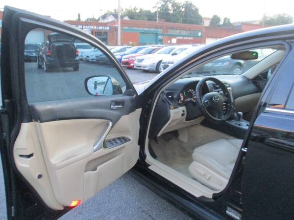 2006 Lexus IS250 **Clean title/Sunroof & Cold A/C** - cars & trucks... for sale in Roanoke, VA – photo 11