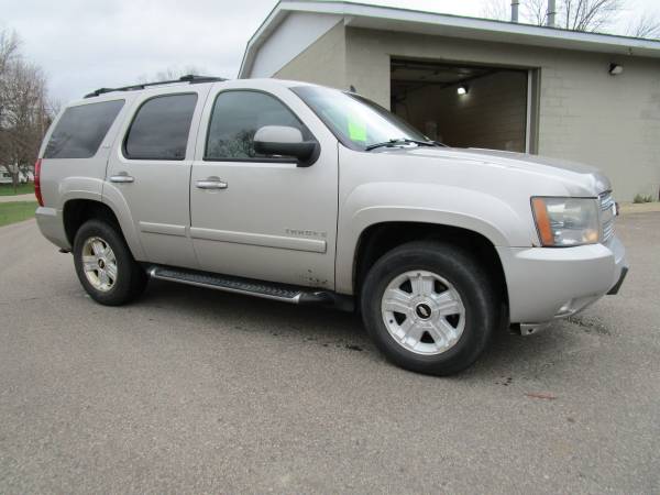 2007 chevrolet tahoe z71 3rd row seating - - by dealer for sale in Montrose, MN – photo 2