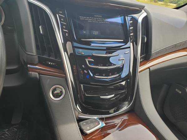 2017 Cadillac Escalade ESV *REDUCED! - cars & trucks - by dealer -... for sale in Wisconsin Rapids, WI – photo 17